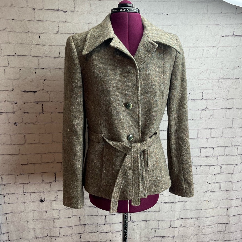 Hourihan for norm Thompson size 14 Irish tweed ladies coat